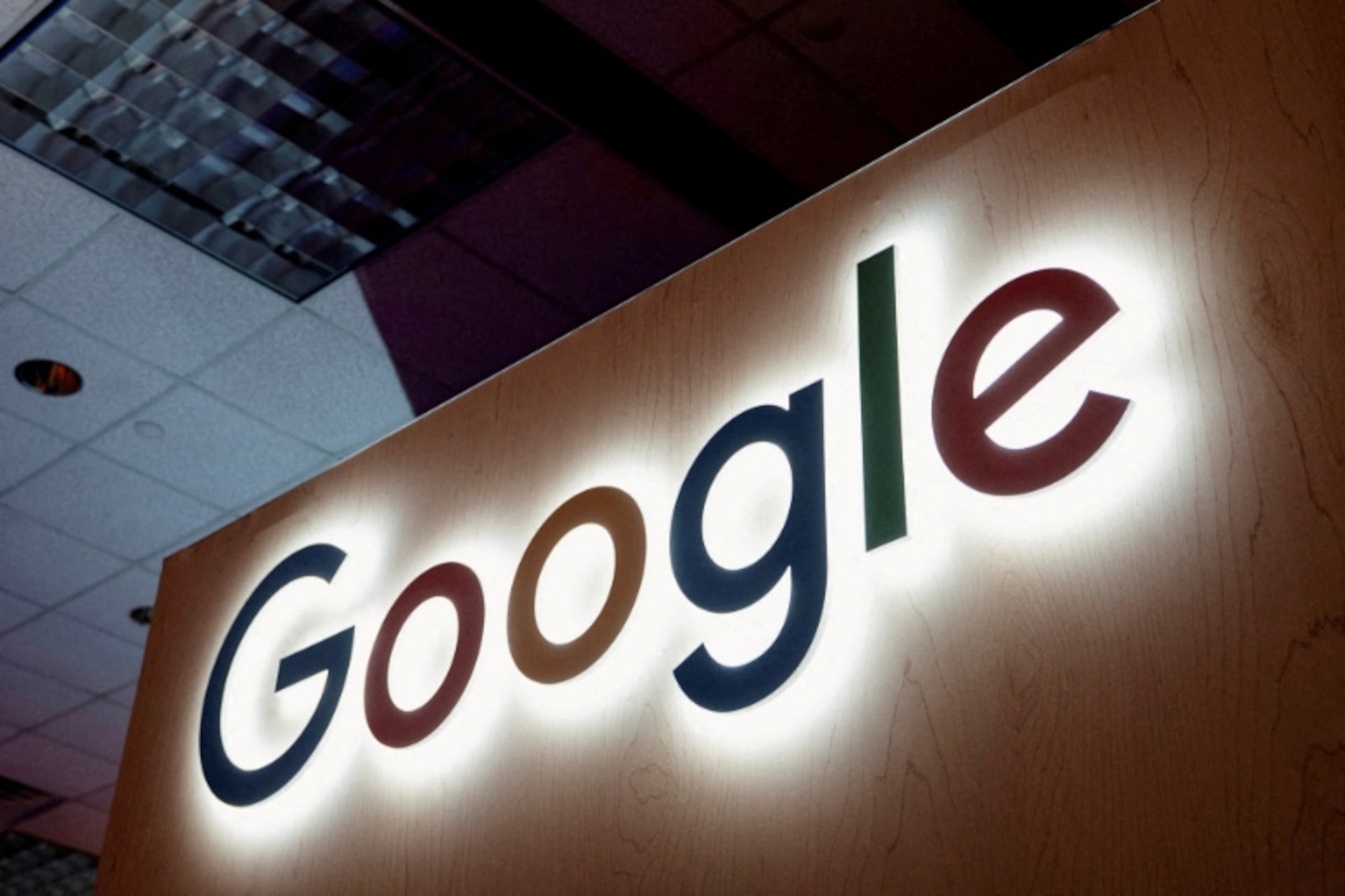 グーグルがスパムポリシー変更提案、ＥＵ罰金回避の可能性