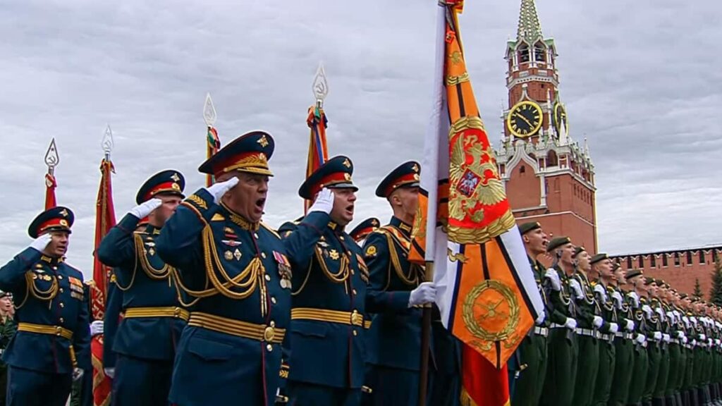 地上兵器不参加のロシア軍事パレード、戦力損耗・財政難を反映か ドローン攻撃への恐怖も - 産経ニュース