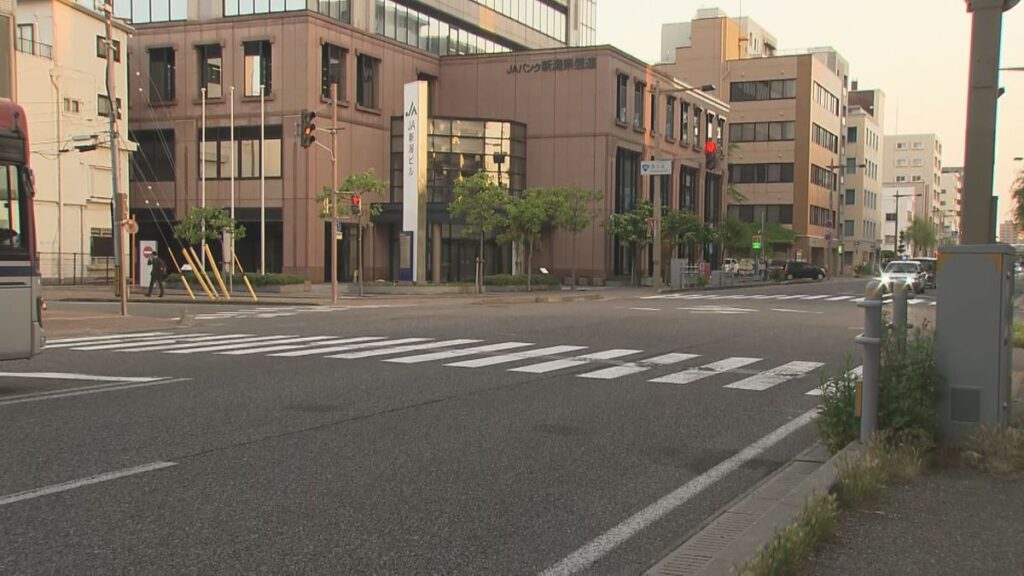 【速報】路線バスが横断中の小学生男児と衝突する事故 男児は重傷《新潟》(2026年5月18日掲載)|TeNY NEWS NNN 共有