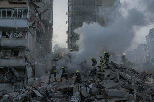 Heavy Russian strikes on Kyiv kill one, wound 31