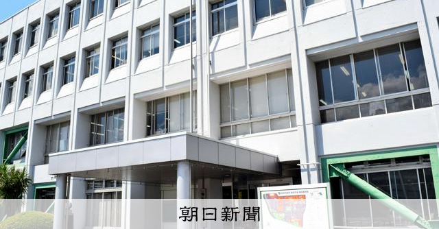 議会でスマホゲーム、議員に辞職勧告　本人は続投意向　茨城県取手市 [茨城県]：朝日新聞