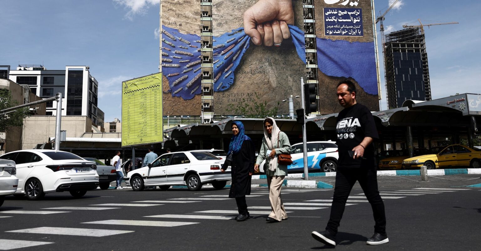 焦点：イラン経済、米海上封鎖でも当面屈せず　トランプ氏は期待外れか | ロイター
