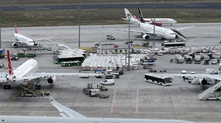 Asian airlines grab Europe‑bound traffic as traveler avoid Middle East
