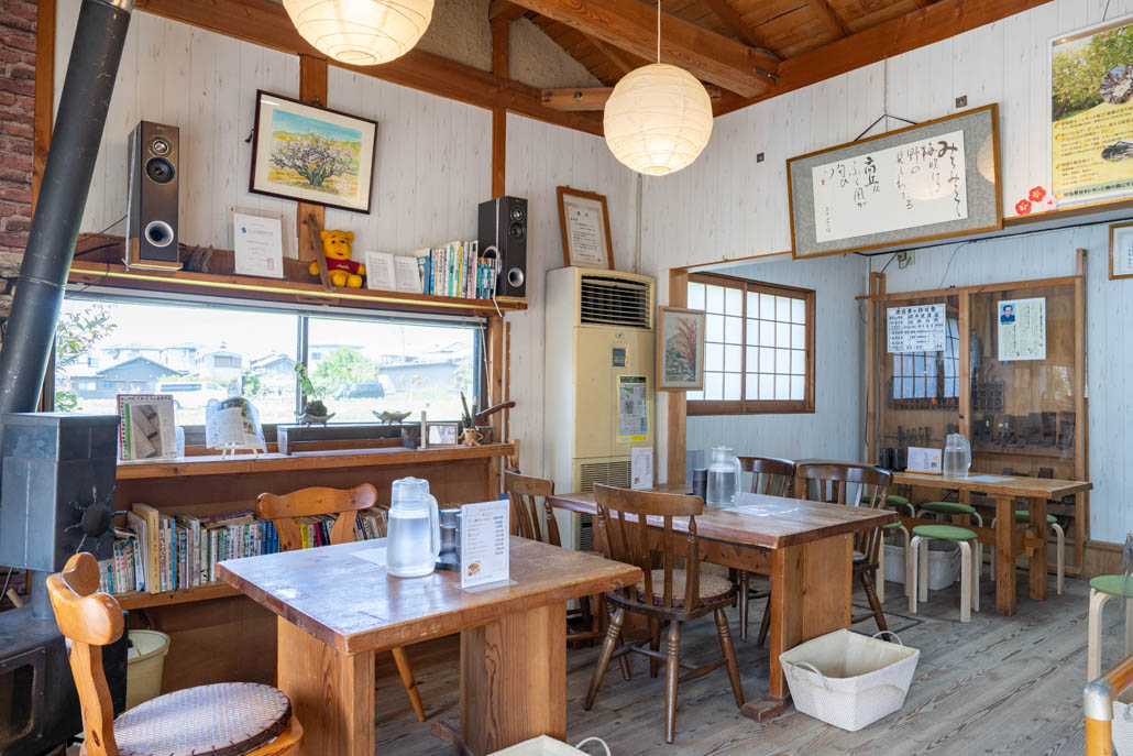 青谷梅工房の店内画像３