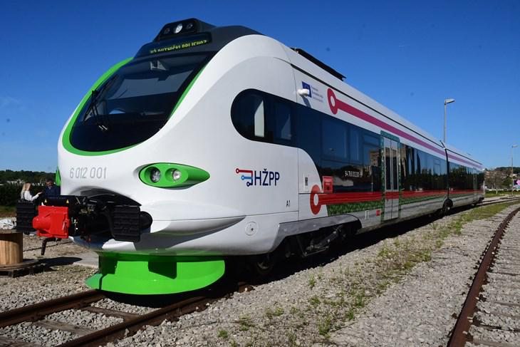 イストリア半島は何十年もの間、ウチュカを通る鉄道トンネルの建設を待ち望んでいた。今、最初の本格的な契約が締結されました