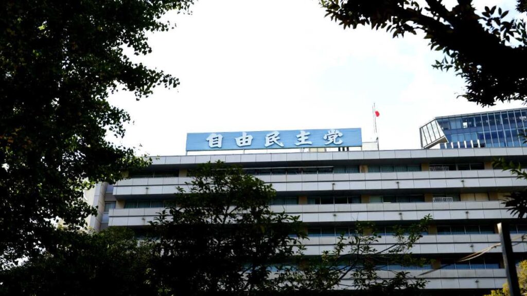 "高市応援団"ではなかった｢国力研究会｣でうごめく権力の亡者たち､"先祖返り"が着々と進む自民党内部の暗闘 ―「結局は麻生がポスト高市の決定権を握るための議連」