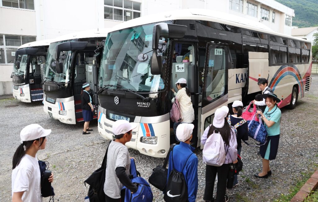 大分県内の小学校、修学旅行シーズンがスタート　行き先は長崎など多く「平和の大切さ学びたい」 - 大分のニュースなら 大分合同新聞プレミアムオンライン Gate