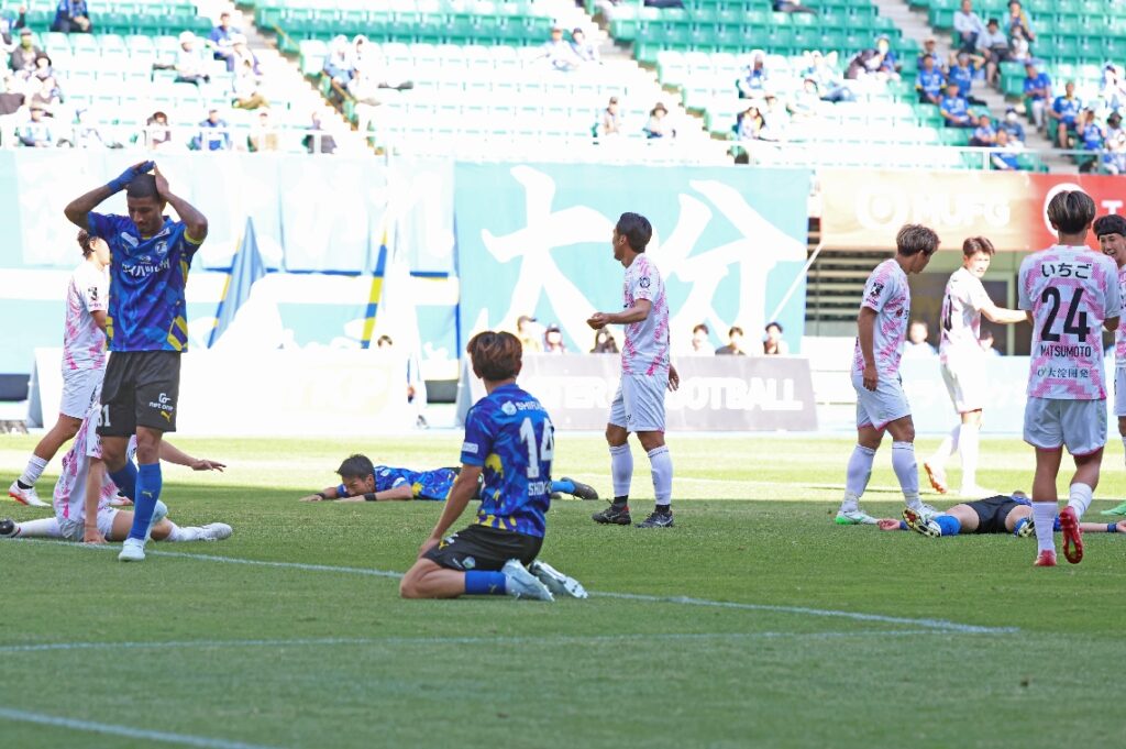 トリニータ、隙を突かれホーム５連敗　宮崎に１―２、同点後に勝ち越し許す - 大分のニュースなら 大分合同新聞プレミアムオンライン Gate