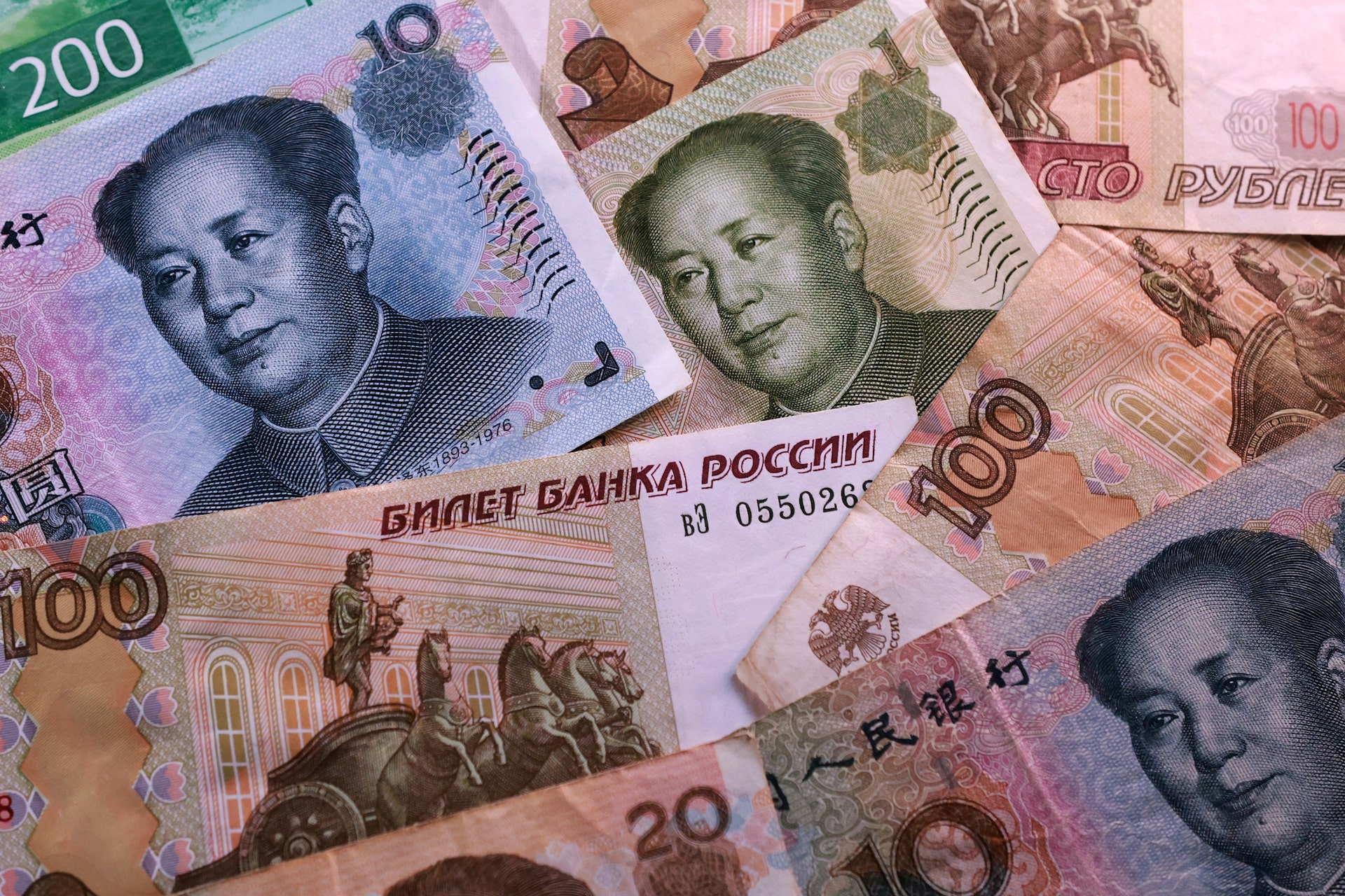 ロシア、財政ルールに基づく外貨購入へ　原油高でウクライナ侵攻後初めて