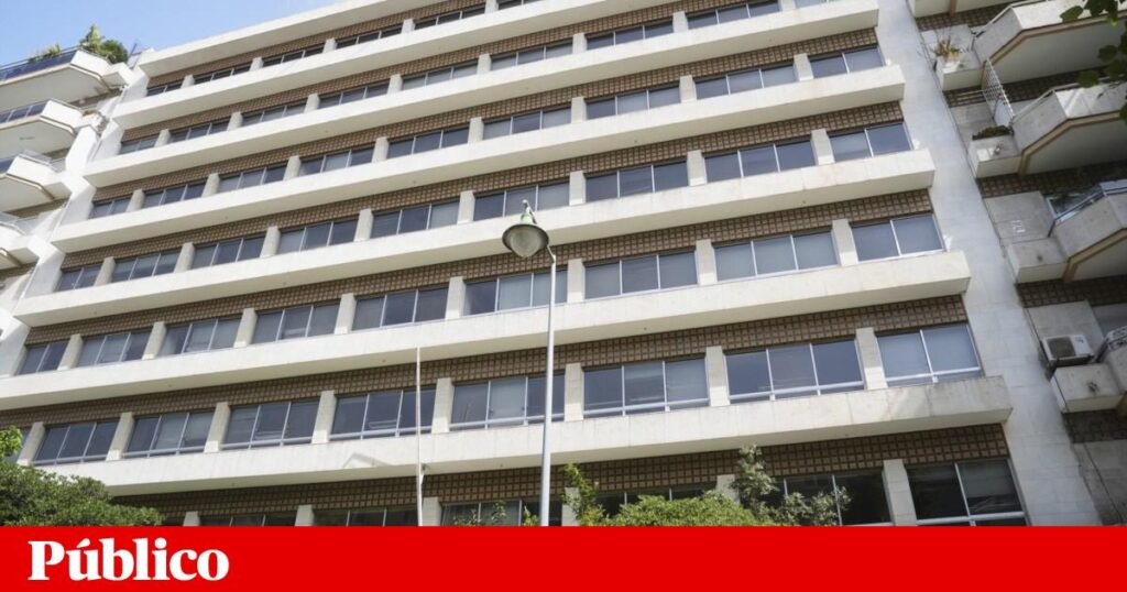 州は何百もの公共住宅が建てられる可能性のある不動産を市場価格よりも安く販売している