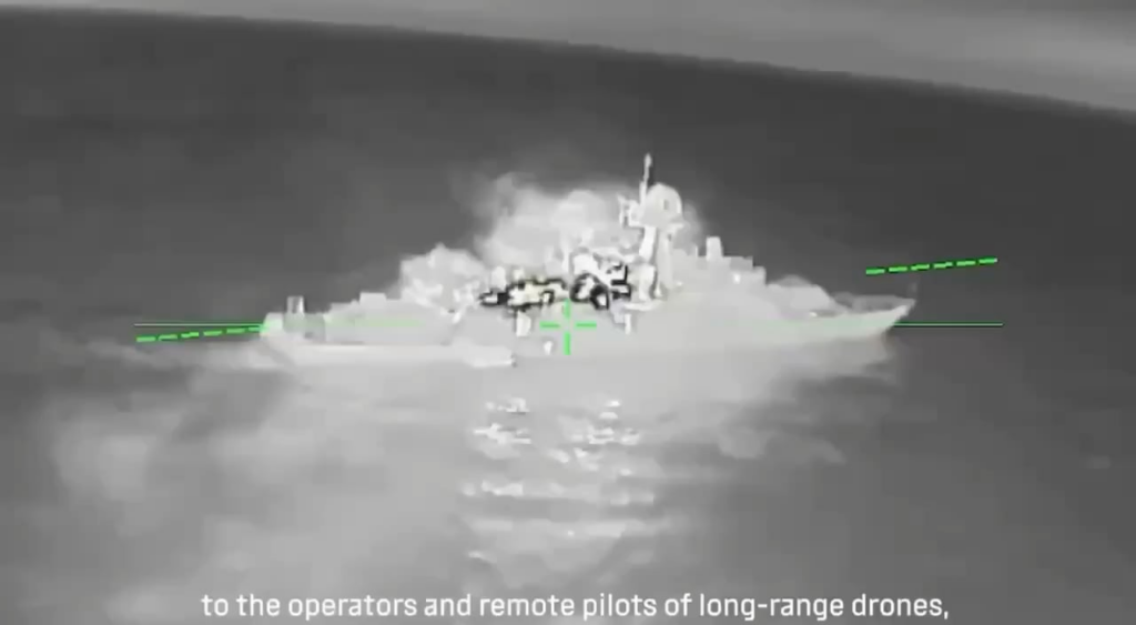 ロシアのブヤン級コルベット艦、SSOドローンの攻撃を受け火災