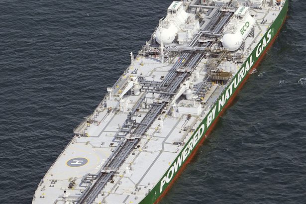 ロシア産原油、日本到着　海峡封鎖で供給多角化