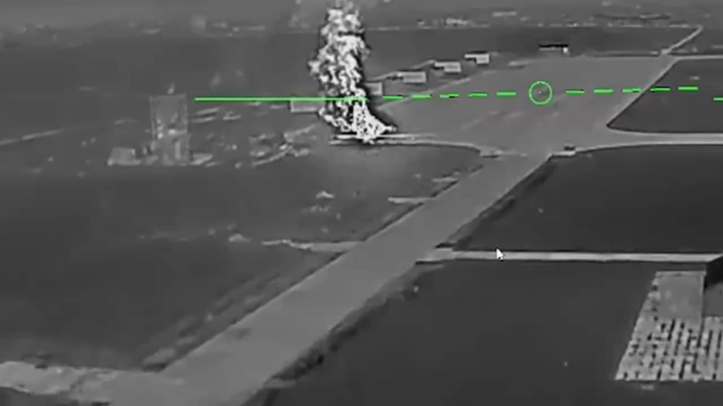 マディアル：昨夜、無人システム軍はゲイスクでBe-200水陸両用機とKa-27を破壊し、ベルジャーンスクではTor-2M、パンツィル-S、軍需貨物を運ぶ乾貨物船に損害を与えた。