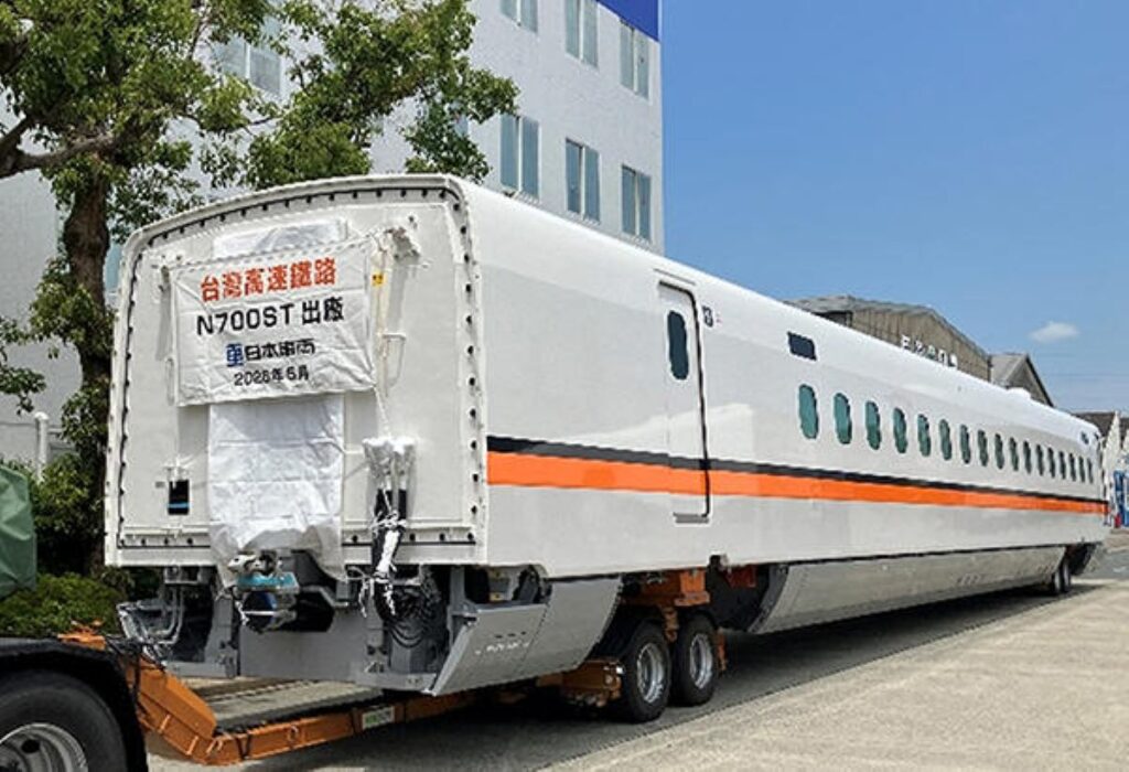 台湾新幹線の新型車両 “N700ST”を初出荷!日本車両製造分の「N700S」ベースの次世代車両が日立へ、その後8月には台湾へ | 旅とおでかけ 鉄道チャンネル 台湾新幹線の新型車両 “N700ST”を初出荷!日本車両製造分の「N700S」ベースの次世代車両が日立へ、その後8月には台湾へ | 旅とおでかけ 鉄道チャンネル