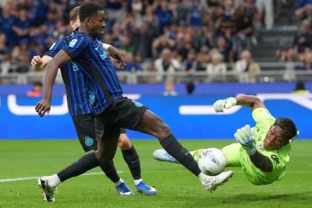ＧＫ鈴木彩艶はフル出場　サッカーのイタリア１部