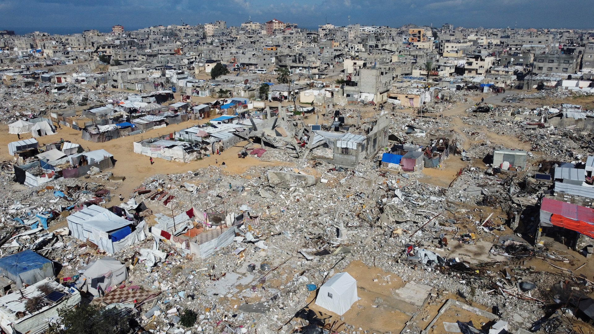 イスラエルがガザ空爆、ハマス幹部ハイヤ氏の息子重傷　5人死亡