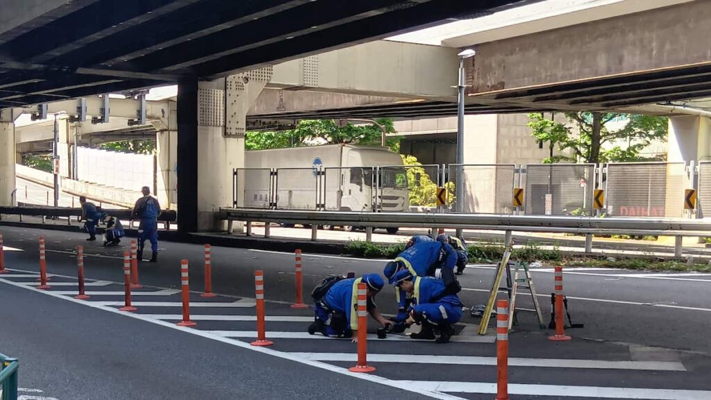 東京・日本橋でひき逃げか、46歳の男性死亡 トラック運転手が「人をひいたかも」と通報 - 産経ニュース