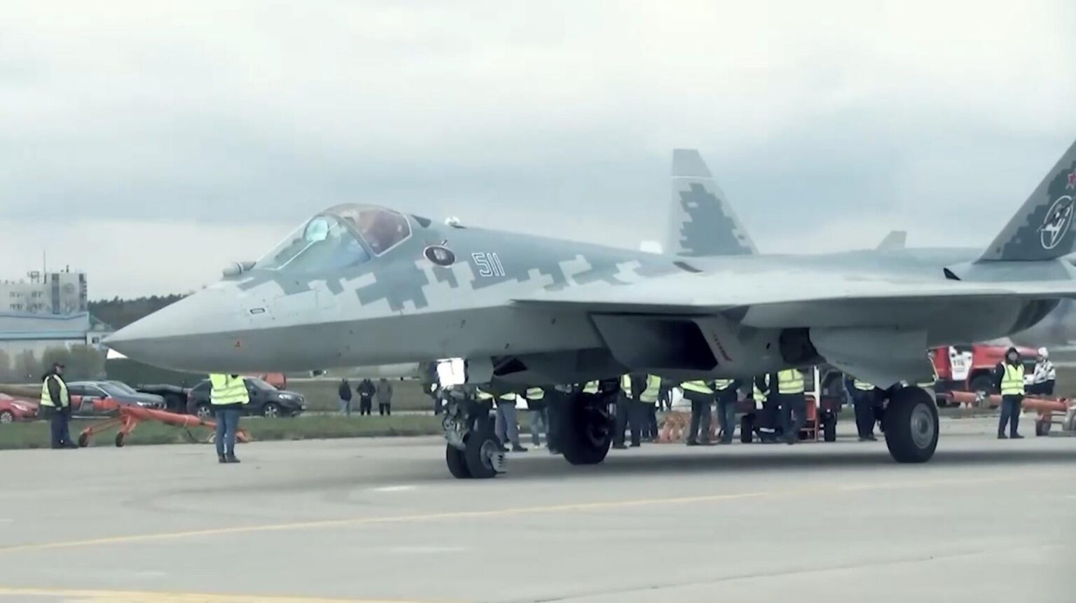 ロシアのSu-57とSu-34航空機がチェリャビンスク州の飛行場に衝突