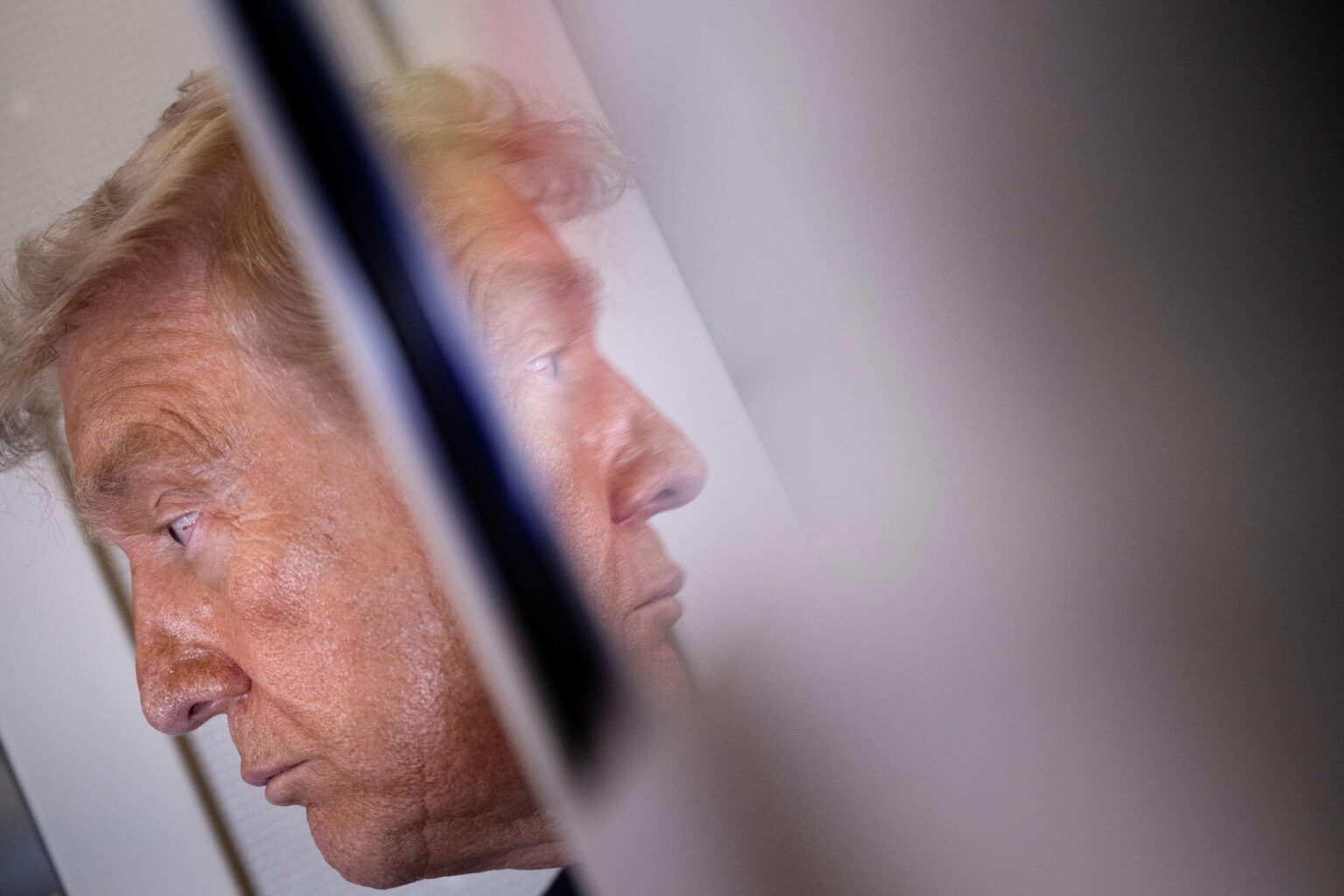 トランプ大統領、子供たちへの処刑について説明、MAGAは「不快感」を引き起こす授業を禁止