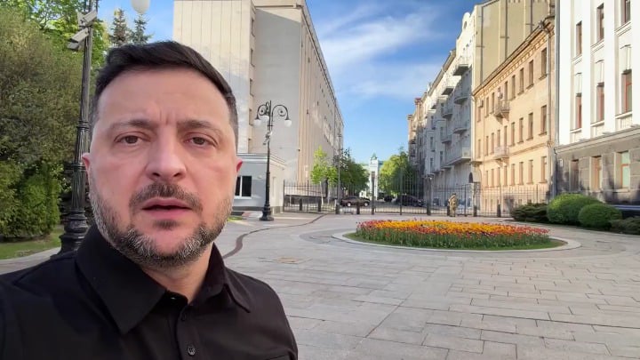 ゼレンスキー大統領：プーチン大統領のパレードを訪れることはお勧めしません。