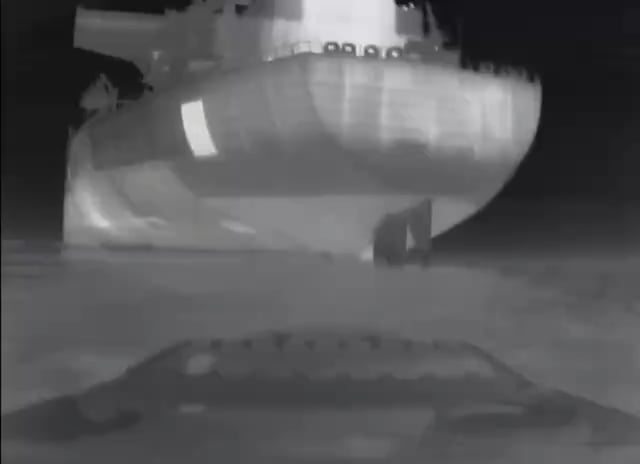 ロシアの影の艦隊のタンカー2隻が、ロシアのノヴォロシースクの港入り口でウクライナの「シーベイビー」無人機によって攻撃された - 2026年5月