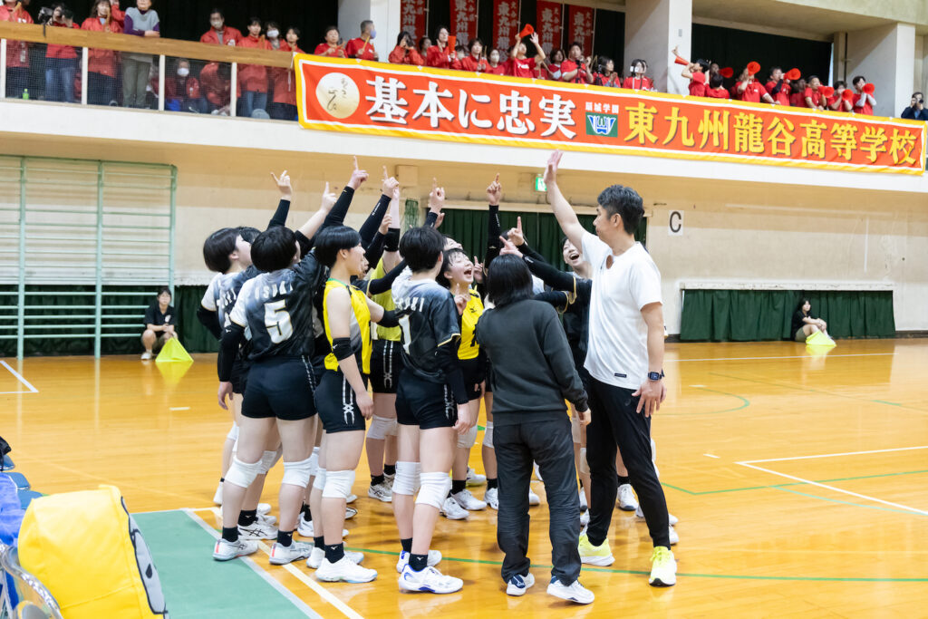 県高校総体前特集 バレーボール女子(4)臼杵 混ざり合う世代の力 【大分県】 | オー!エス! OITA SPORTS 県高校総体前特集 バレーボール女子(4)臼杵 混ざり合う世代の力 【大分県】