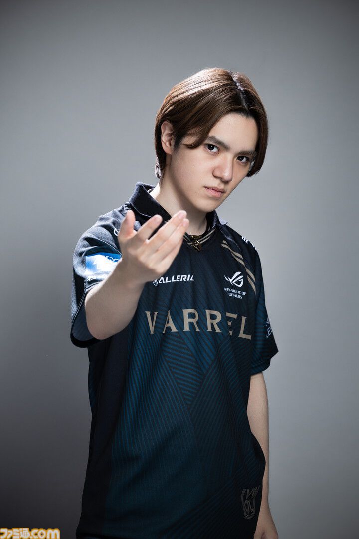 フィギュアスケーターの宇野昌磨がついにプロゲーマーに。プロゲーマー“ときど”とともに“VARREL”に加入。スケーターとプロゲーマーの二刀流で新たな戦いに挑む