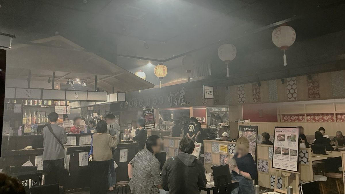 観光客も困惑「県内の広範囲で停電」店の照明消える エスカレーター止まるなど影響《長崎》