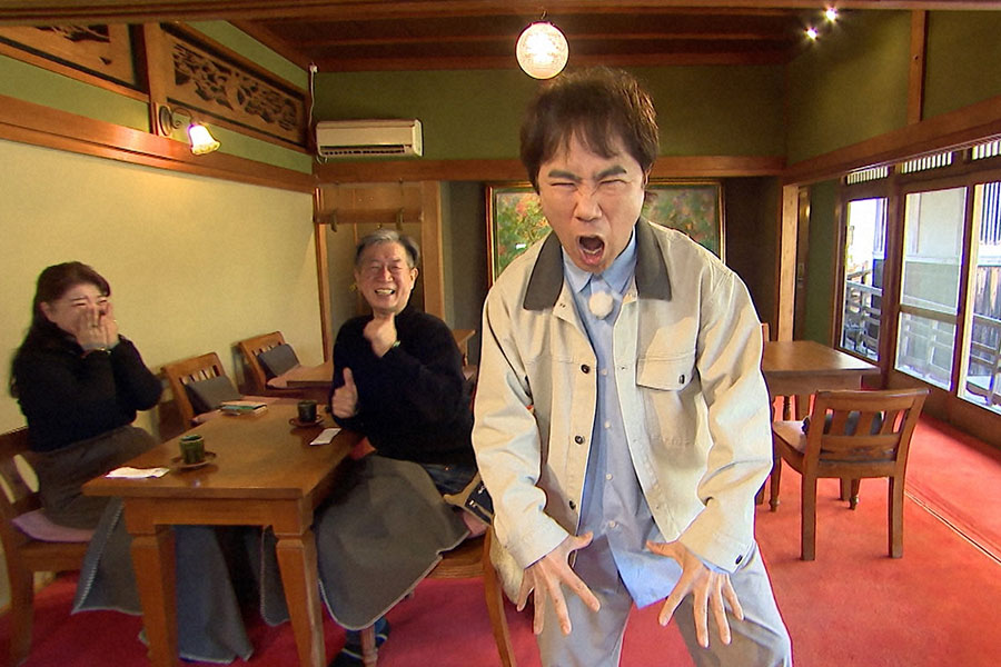 5月5日放送の『相席食堂』に出演する藤井隆　(C)ABCテレビ