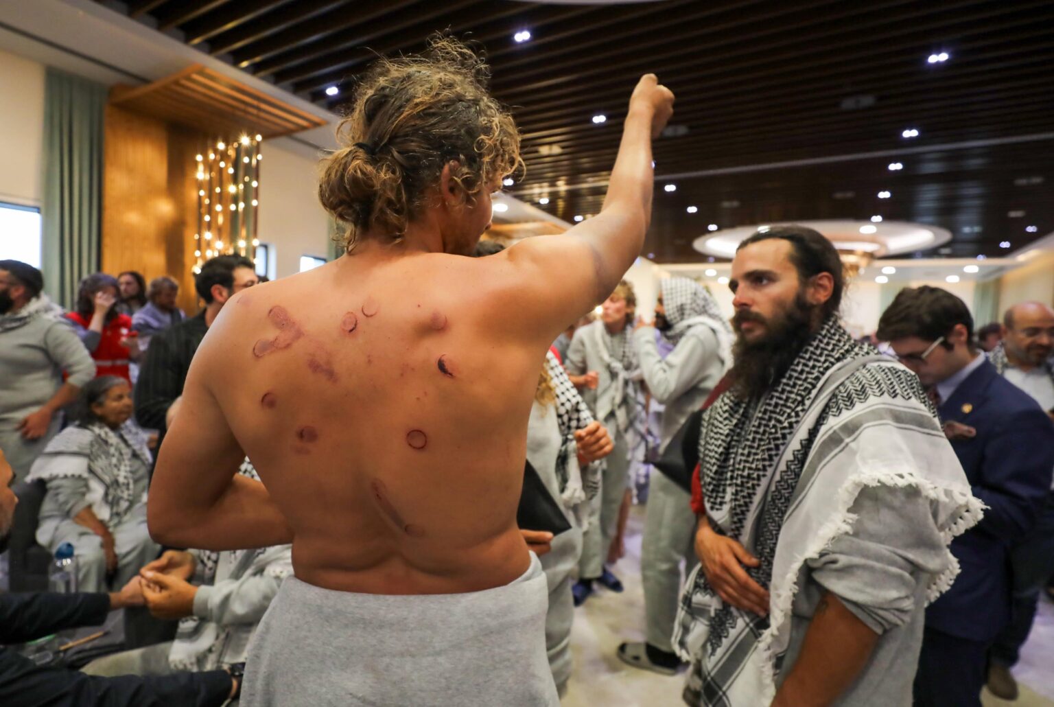レイプ、拷問、屈辱、飢え…イスラエルから追放された後、グローバル・スムッド船団のメンバーがその試練を語る