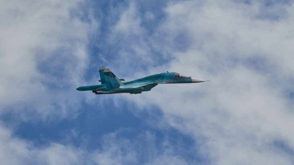 ウクライナ、約1700キロ離れたロシアの飛行場を攻撃、戦闘機4機に損害、軍が認める
