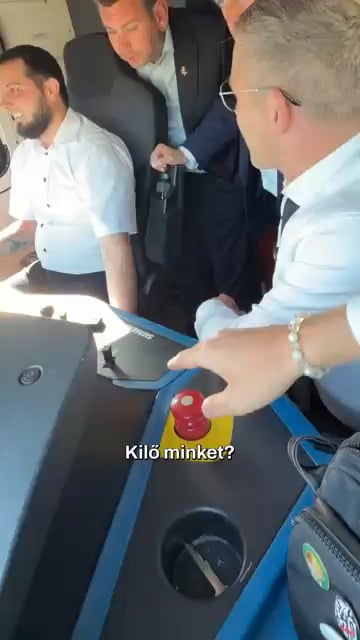 子供の頃から電車の運転士になりたいと思っていましたか？ MPとダビド・ヴィテジ...😎