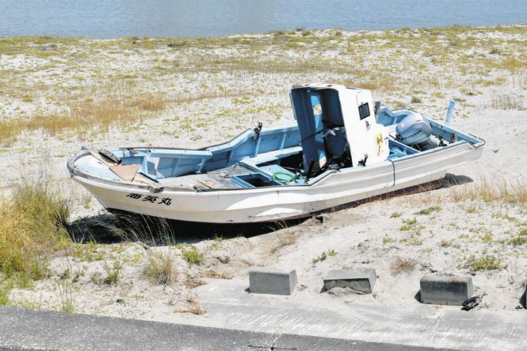 静岡県掛川市の菊川河口で漁船転覆、投げ出された男性が溺死 海に出ようとして高波にさらわれたか