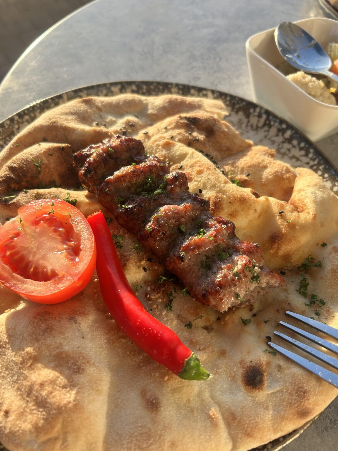 **オランダで最高のアフガニスタン料理またはペルシャ料理レストランはどこですか?**
