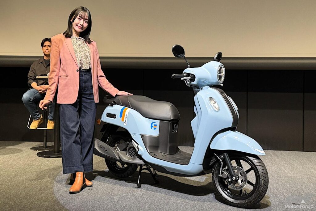 自分らしさを表現できる“ライフスタイル・ウェア”な一台！ ヤマハの新型原付二種ファッションスクーター「Fazzio」が36万8500円で登場 | Motor Fan｜自動車情報のモーターファン