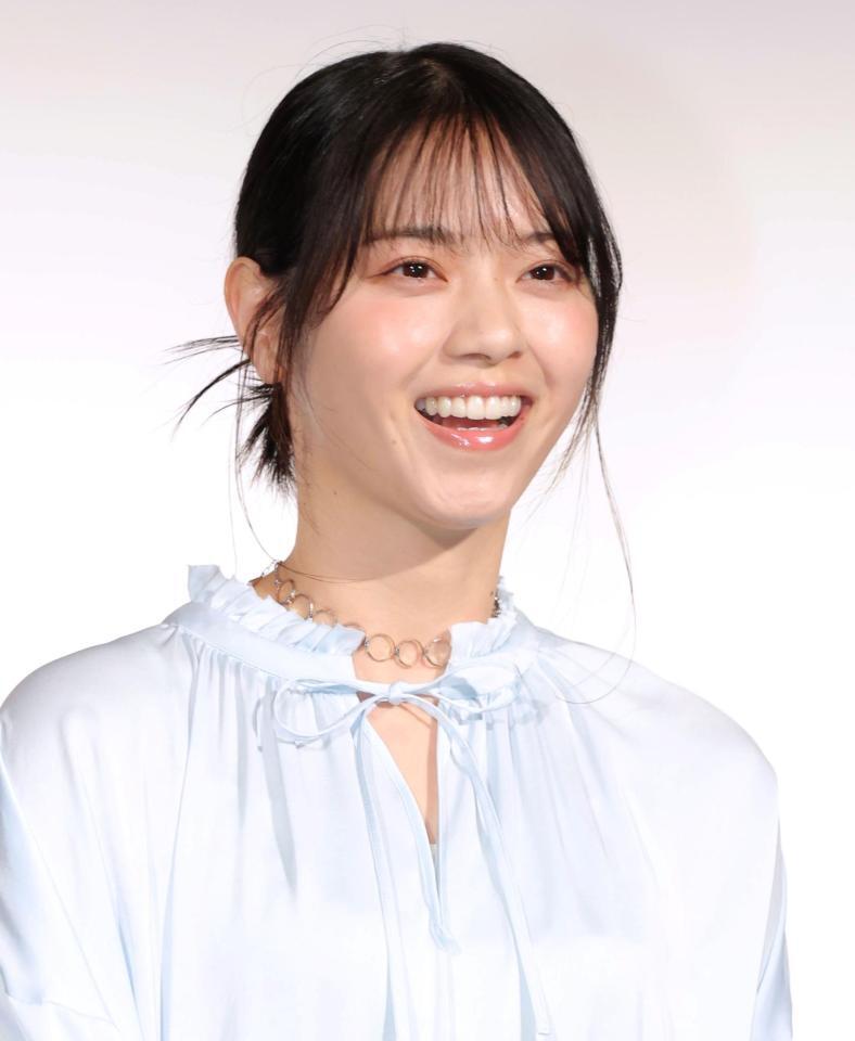 西野七瀬 圧倒的な透明感！水色ドレスに会場うっとり 思い出の大冒険も告白「野生のウミガメに…」 - デイリースポーツ