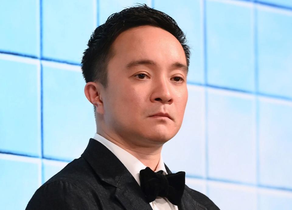 誰？！これは分からんっ【ふり刑事】記者は人気芸人！ 黒髪大人メイクの美女にＳＮＳも「しっかり女優」「星野真里似」「演技力まで凄い」 - デイリースポーツ