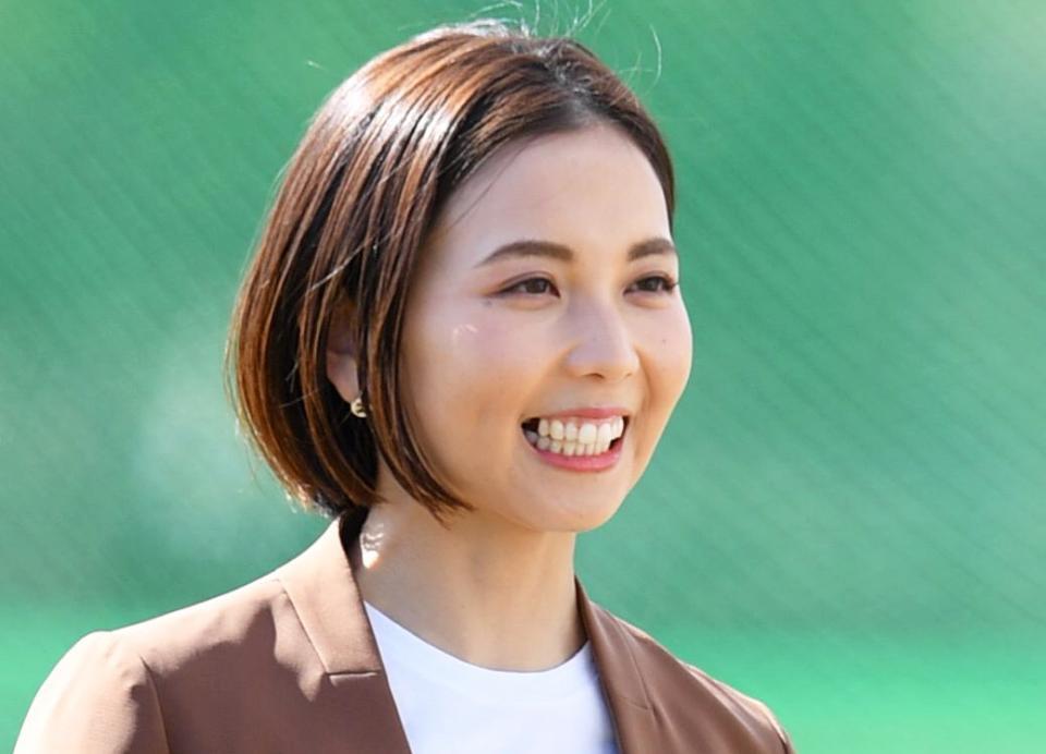 激レア!阪神ドラ1立石の衝撃ショットwヒロド歩美アナがプロ初本塁打を祝福→「次は目を開けてくれますように」 – デイリースポーツ 激レア!阪神ドラ1立石の衝撃ショットwヒロド歩美アナがプロ初本塁打を祝福→「次は目を開けてくれますように」 - デイリースポーツ