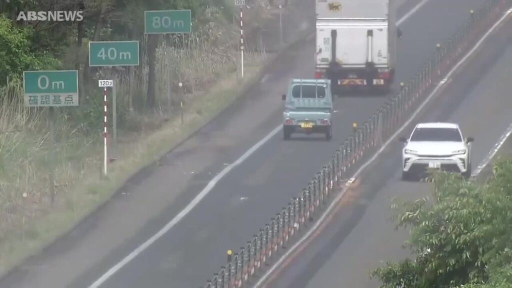 秋田自動車道で大型バイクがワイヤロープに衝突 群馬県の男性(59)死亡 仲間とツーリング中 秋田市(2026年5月22日掲載)|ABS NEWS NNN 共有