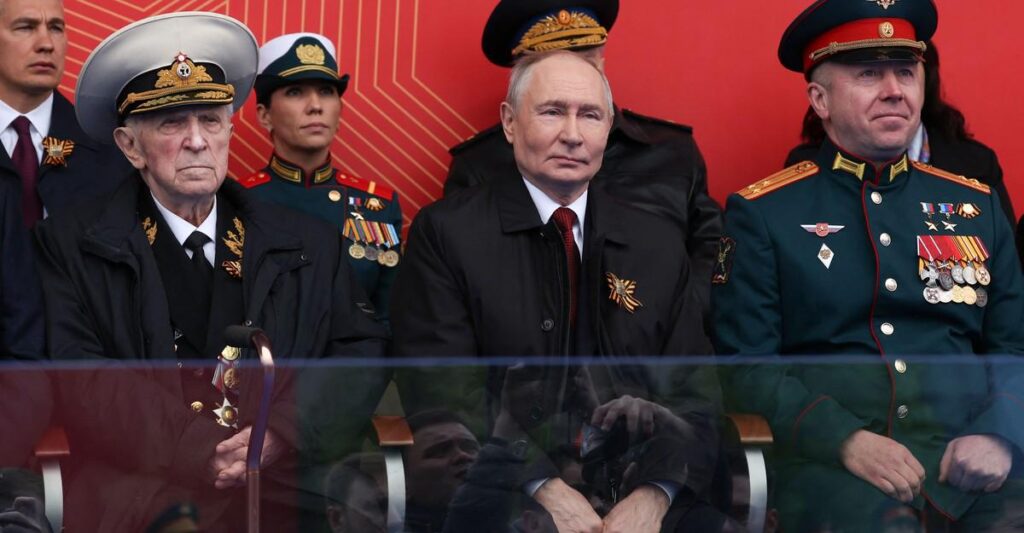 プーチンの戦争がモスクワに帰ってくる：「4年前、ウラジーミル・プーチン大統領はモスクワとその財界エリートに事実上の協定を持ちかけた。それは、私のウクライナでの戦争を支援してください。その代わり、あなたはそれについて考えなくて済むというものです。先週、その協定は破棄されました。」
