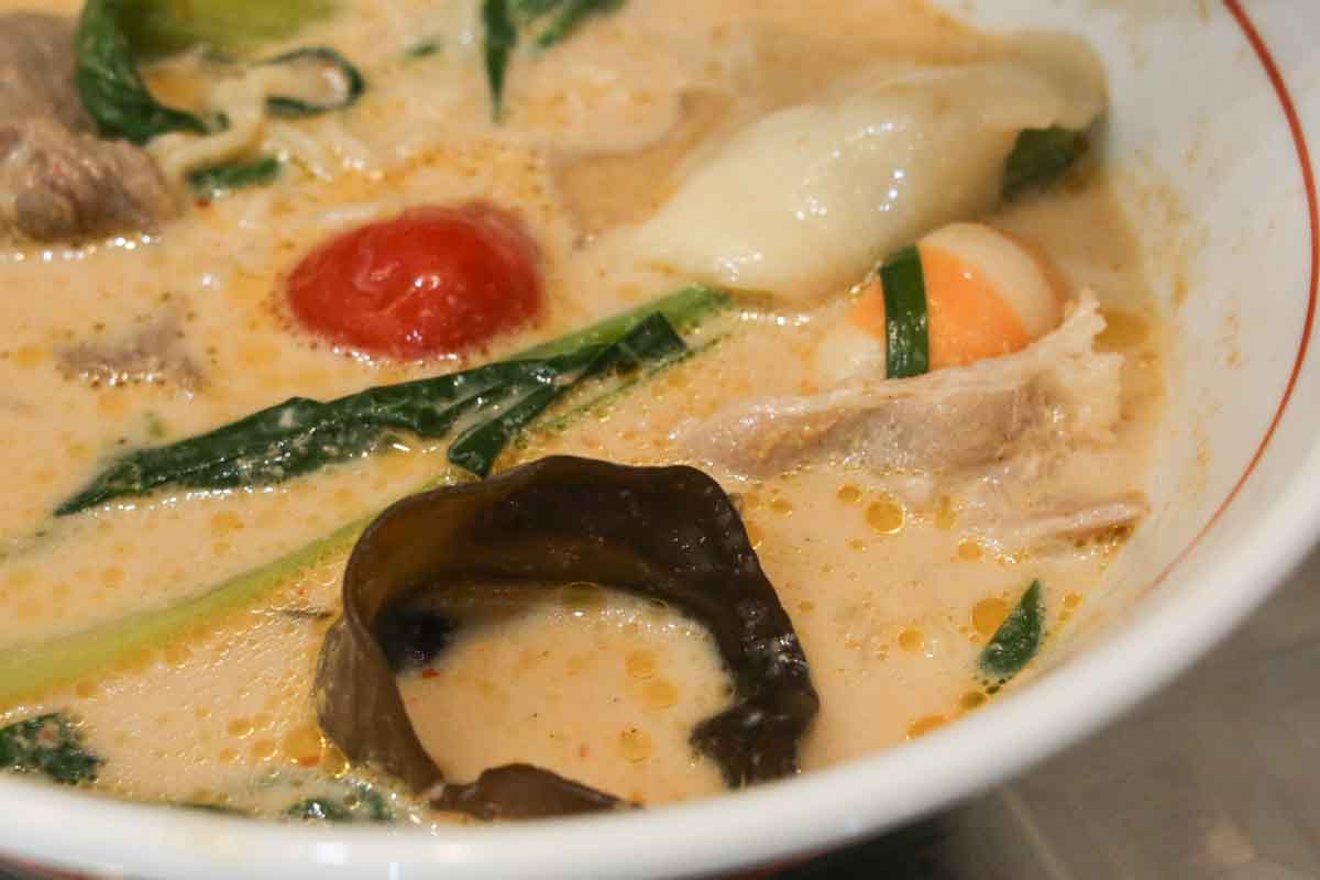 行列店が沖縄初上陸!組み合わせは無限大!「福恩麻辣湯(フーエンマーラータン)美栄橋駅前店」で味わう中毒性抜群の自分流カスタマイズ麻辣湯(那覇市)