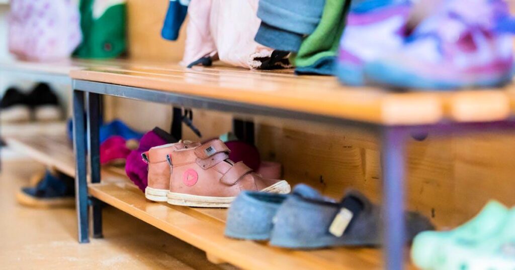 フランス語圏スイスの保育園で性的虐待が22件報告