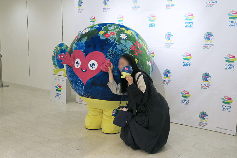 EXPO2027オフィシャルストア あべのハルカス店で実施された「トゥンクトゥンク」のグリーティング（撮影会）の様子（5月22日・Lmaga.jp撮影）