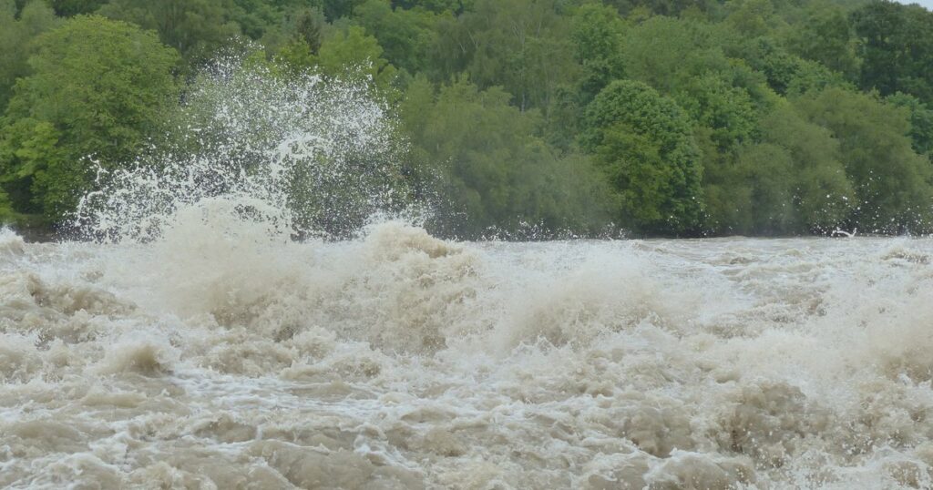 Germany: RWE and Heidelberg Materials sued over crop losses caused by 2022 floods in Pakistan