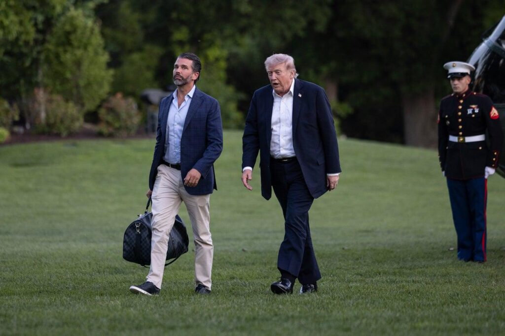 トランプ大統領、自分にとって「勝ち目がない」として息子の結婚式を欠席へ：報道