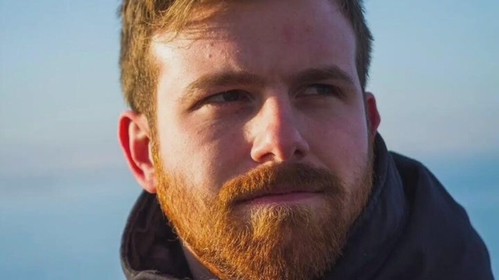 ノアブロで暴行を受けた27歳のマグナスさん：「これは大きな民主主義問題だ」 [Generation Identitær]