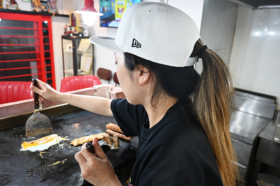パンなどの焼き方にもこだわる（Lmaga.jp撮影）