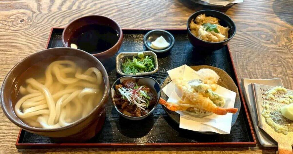 別格のうどんに魅了される♪西宮『すじかま』の濃いだしが際立つ一杯 | Kiss PRESS(キッスプレス)