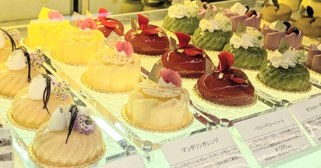 美しさとこだわり光るスイーツ『Patisserie LABO feat. LK』神戸市西区にオープン | Kiss PRESS(キッスプレス)