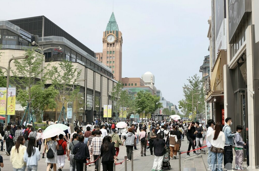 【三里河中国経済観察】第1四半期の消費市場、活力と底力を示す 写真1枚 国際ニュース:AFPBB News 【三里河中国経済観察】第1四半期の消費市場、活力と底力を示す 写真1枚 国際ニュース:AFPBB News